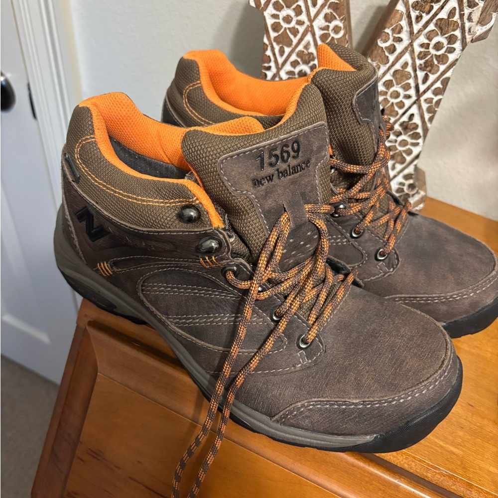 Men’s New Balance Hiking Boots 🥾
